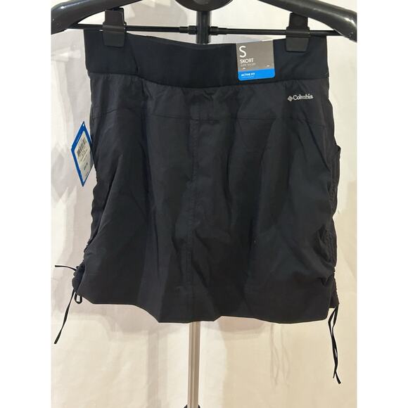 NWT Columbia Women's Omni-Shade Active Fit Jupe-Short Skort, Black, Size S - Picture 2 of 5